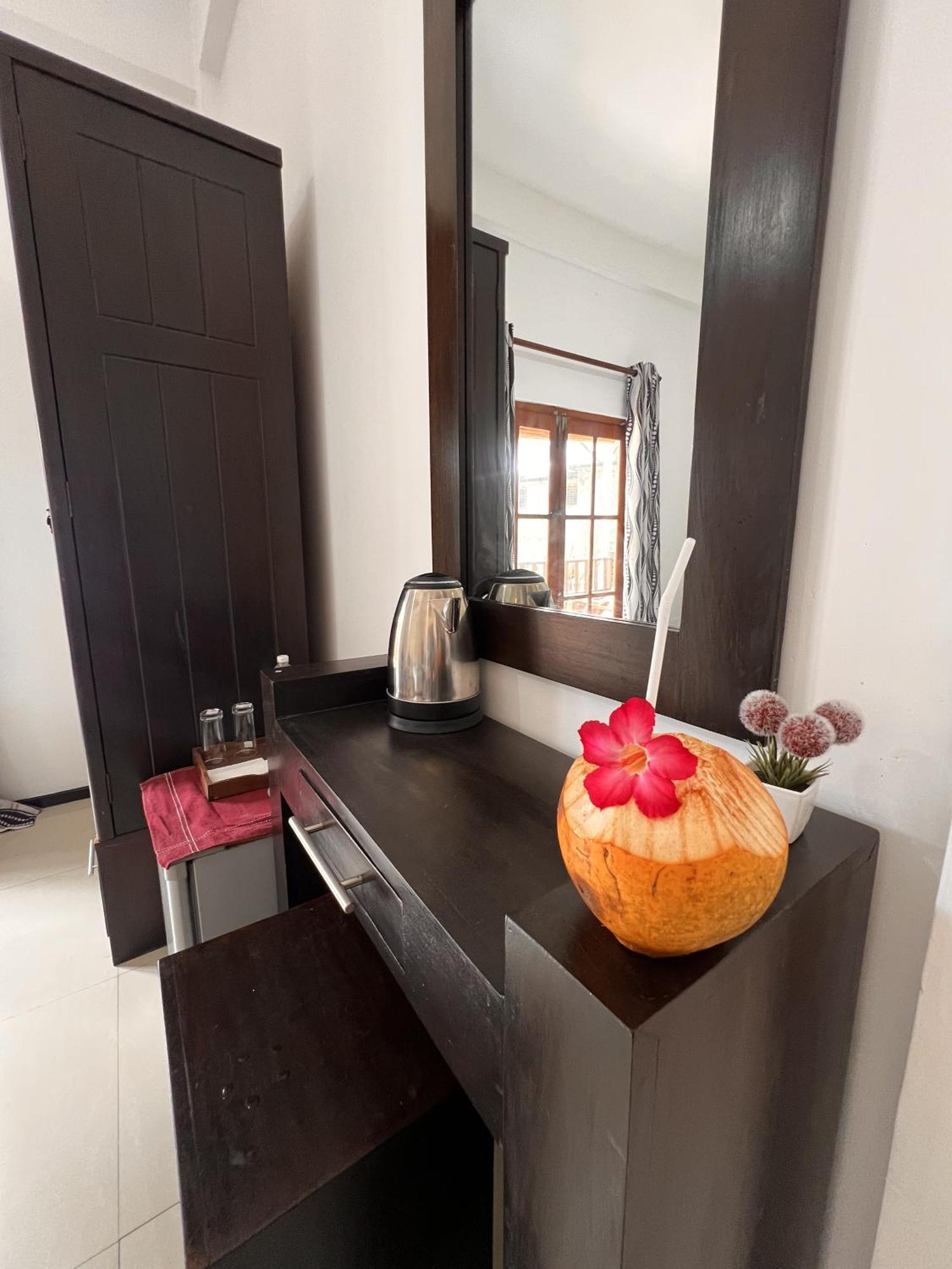 Prana Beach Hotel Ex Guli Хиккадува Экстерьер фото